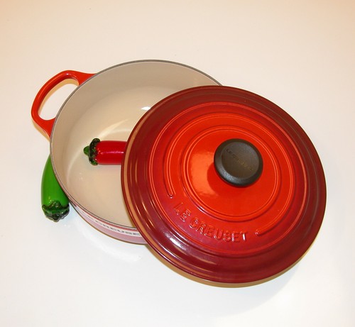 Le Creuset® 3.5 QT Covered Cast Iron Sauteuse Oven / Casserole ~ Cerise Red NWOB - Picture 2 of 5