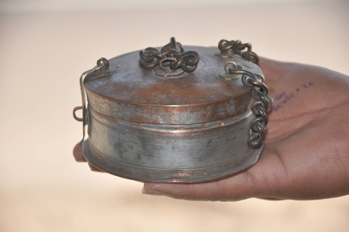 Vintage Copper Round Handcrafted Small Jewellery Box, Nice Patina - Picture 3 of 10