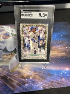 JULIO RODRIGUEZ 2022 Topps Holiday Metallic HW44 Metallic Snowflake SGC 9.5