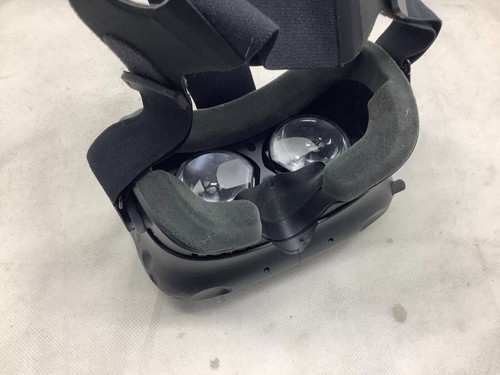 HTC Vive Virtual Reality Headset  Only  FOR PARTS - Picture 4 of 5