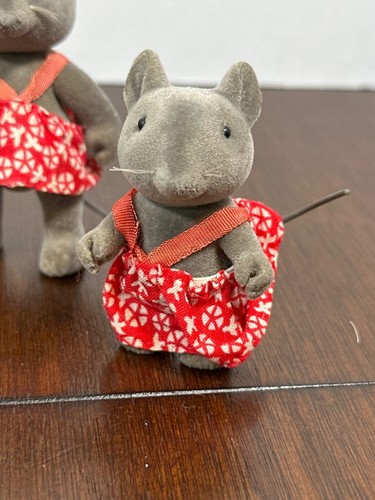 Sylvanian Figures Vintage 80s Thistlethorn Mice Mouse Family with Tails - Picture 3 of 7