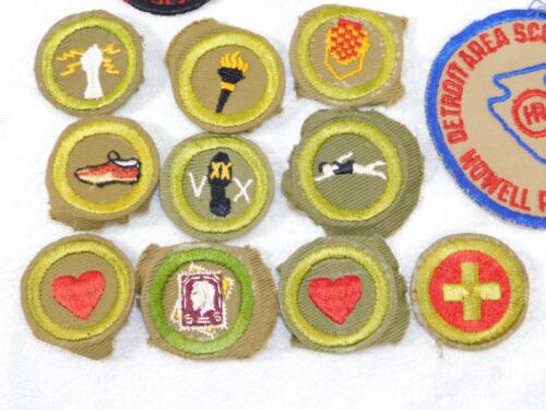 VTG 1940's BSA BOY SCOUT DETROIT EXPLORER STAMPS MERIT BADGE CAMP PATCHES LOT 19 - Picture 4 of 12