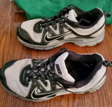 Nike Air Alvord 9 Trail Mens Running Shows Size 8.5 Great Shape