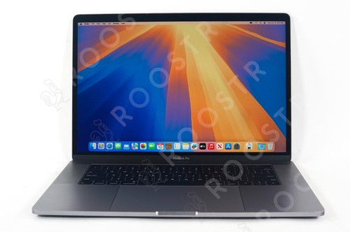 15" Apple MacBook Pro 2018 TOUCH 2.2GHz Intel i7 16GB RAM 256GB SSD 555X WNTY!