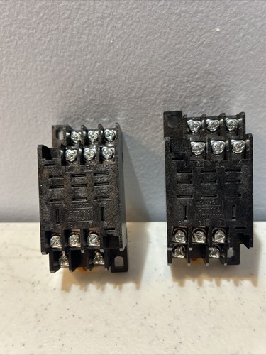  New OMRON PTF11A relay socket bases  10A 240V  - Picture 1 of 5