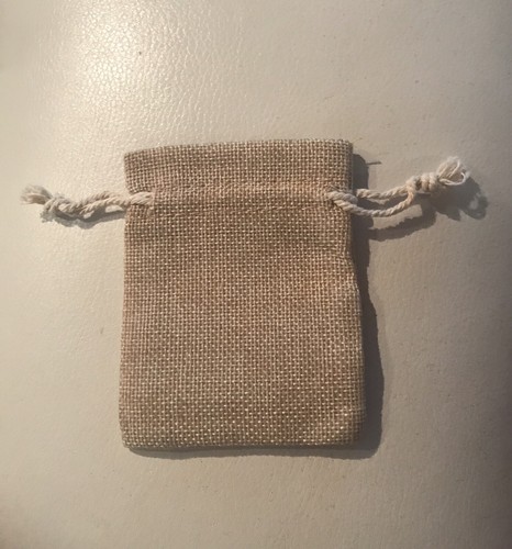 burlap gift bags 3x4  (20 Pieces) - Picture 2 of 3