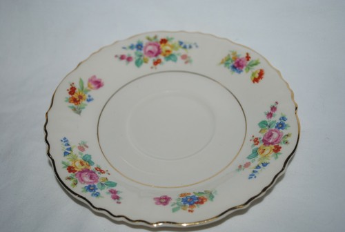Syracuse China, Federal Shape, creamer, matching saucer - Picture 3 of 4