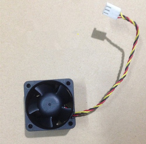 Sunon PMD1204PQB1-A DC12V 4W 40x40x28mm 3 Pin Case/CPU Cooling Fan - Picture 2 of 2