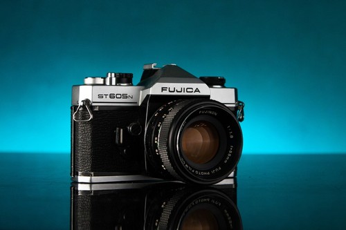 Cámara fotográfica Fujica ST605n SLR 35 mm con lente Fujinon 55 mm F1,8 - Imagen 3 de 6