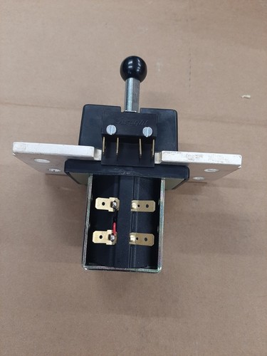 Albright SW560A-39M 12V contactor - Picture 5 of 8
