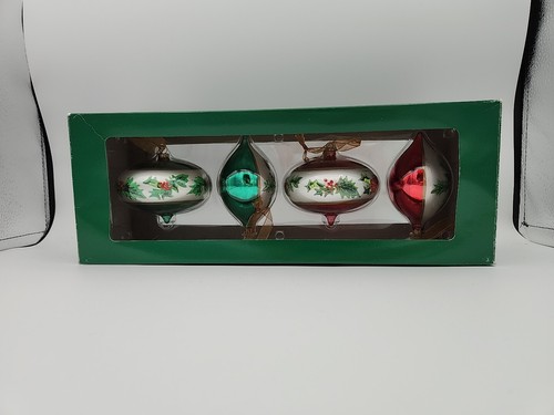 Set 4 decorazioni natalizie in vetro dipinto a mano Hallmark bacche di agrifoglio - RITIRATO - Foto 2 di 3
