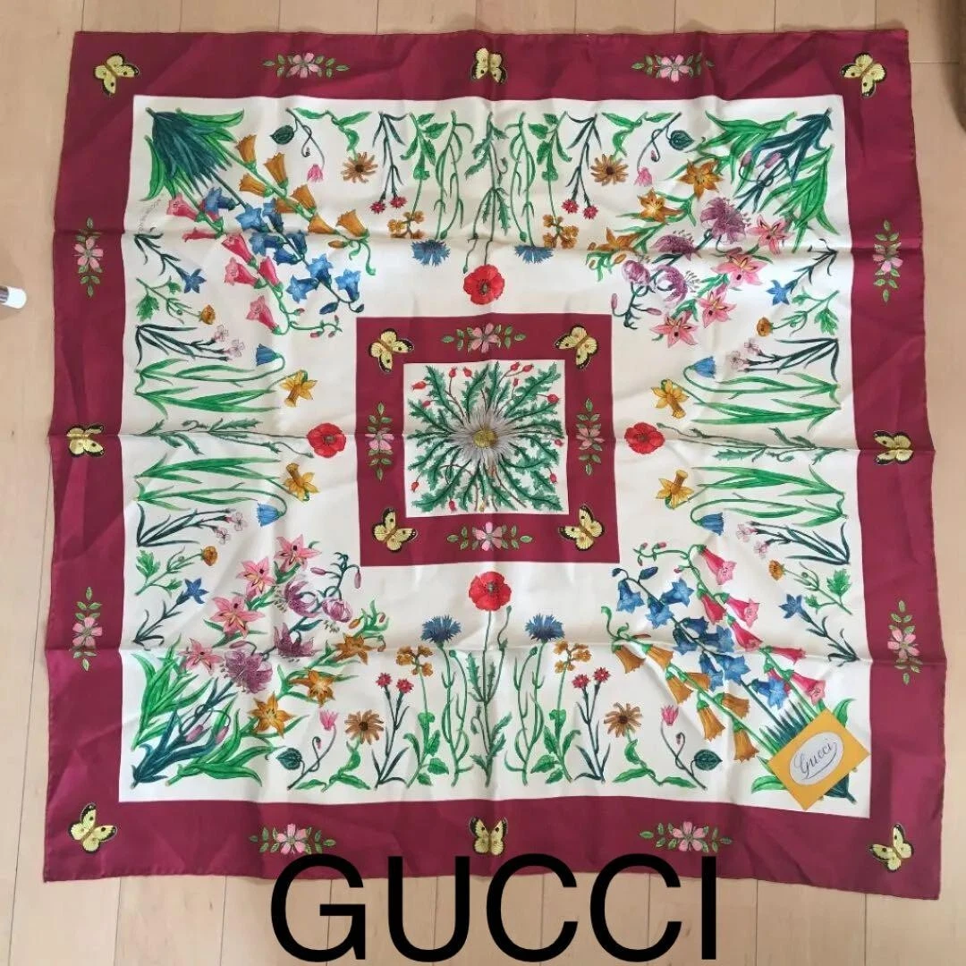 Foulard vintage en soie Gucci