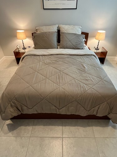 POTTERY BARN LINEN SILK BLEND COMFORTER & SHAMS 5 PIECE SET PRE-OWNED - Picture 9 of 16