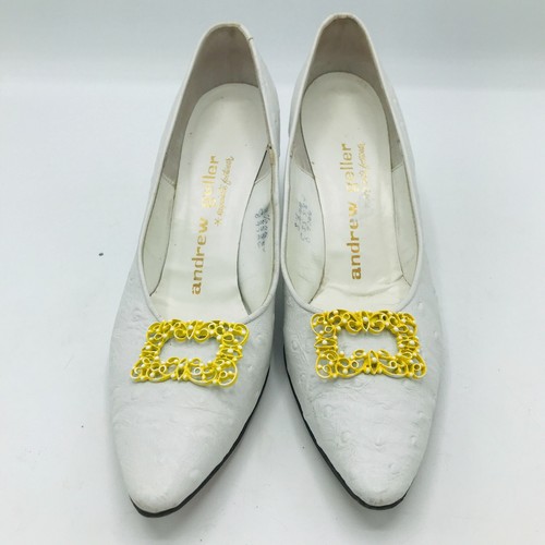 Vintage Andrew Geller Heels 1960's White Ostrich Leather Women's Size 8.5 AA