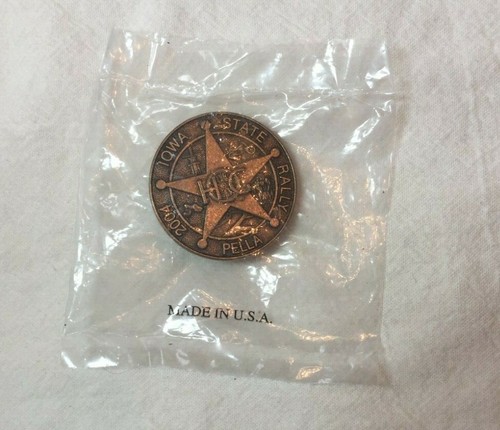 2004 Harley Owners Group HOG Iowa State Rally Pella Vest Jacket Pin NOS - Picture 2 of 3