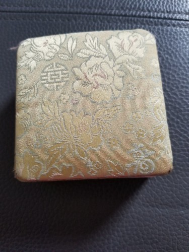 Vintage 99% Silver Enameled Pill Box In Original Oriental Design Case - Picture 4 of 9