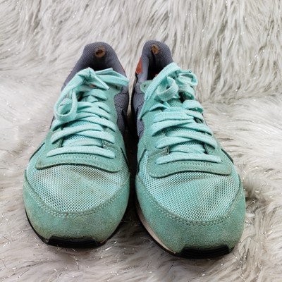 nike internationalist green womens