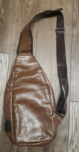 Shoulder Sling Bag with USB Charging Port Faux Leather Unisex Crossbody Bag  - Picture 2 of 4