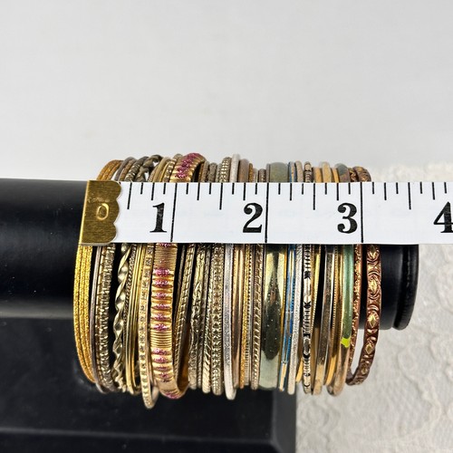 Large Bangles Bracelet Lot Gold Tone Mixed Metals and Finishes Mixed Quality Vtg - Picture 3 of 3