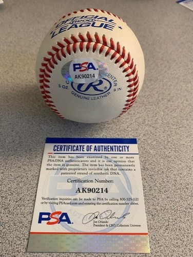 HOF Vladimir Guerrero Signed AUTO Autographed MLB Baseball w/PSA COA + BALL CUBE - Picture 5 of 10