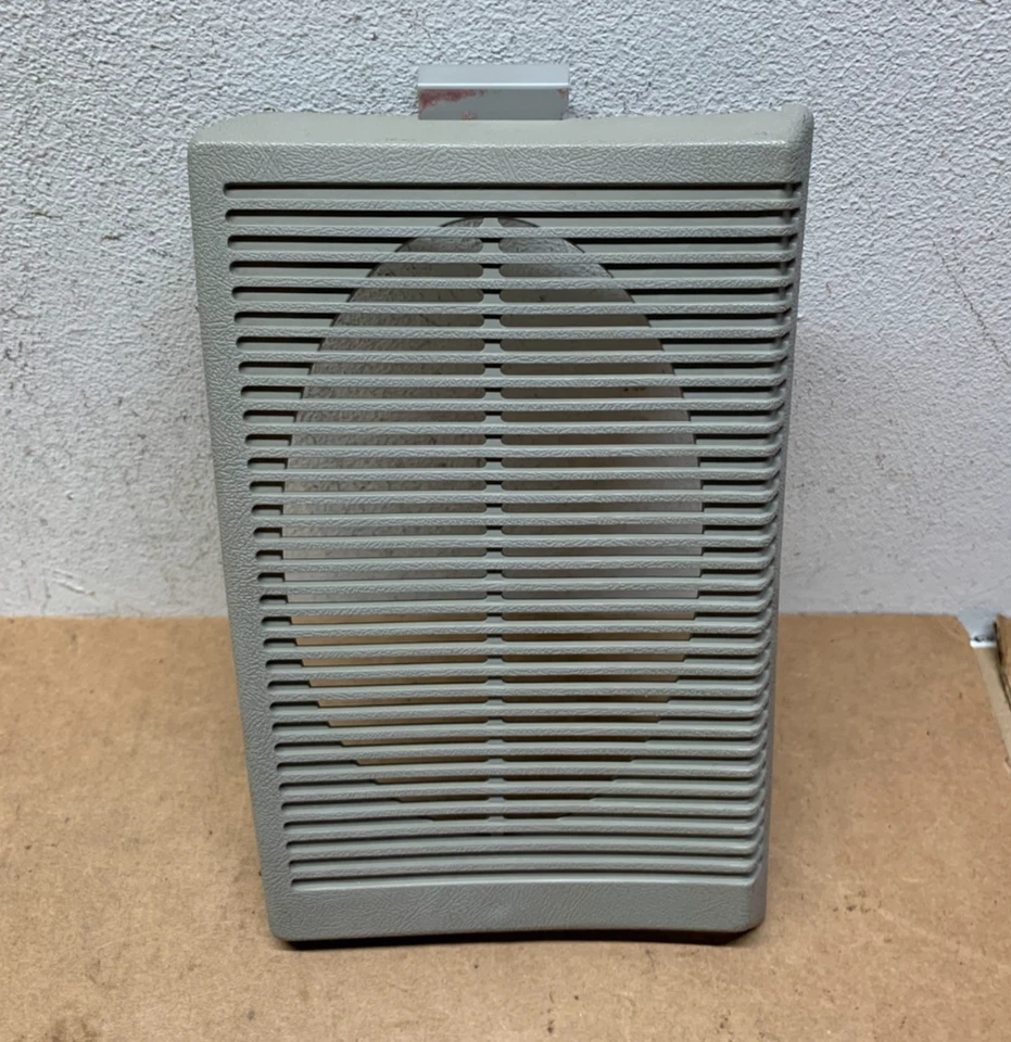 Cubierta de altavoz gris para Chevy GMC C1500 1988-1994 Silverado Sierra derecha 15523588 Foto 2 de 4