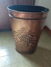 Vaso In Rame Altezza 50 X 28 X 16 con decorazione a sbalzo Usato 