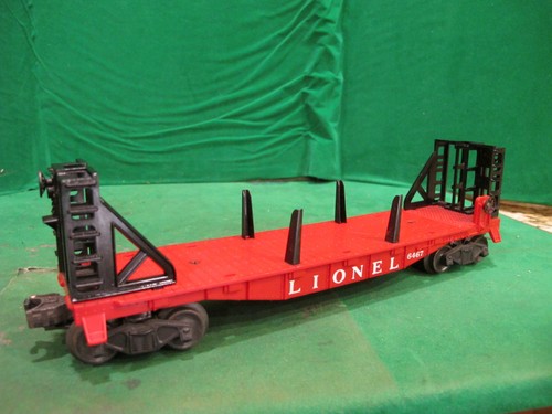 Postwar Lionel 6467 Miscellaneous Bulkhead Flat Car