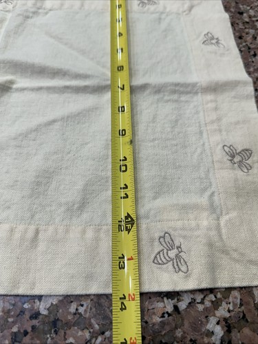 Pottery Barn Buttercream Yellow Bumble Bee Placemats Set Of 6 EUC Linen Blend - Picture 9 of 12