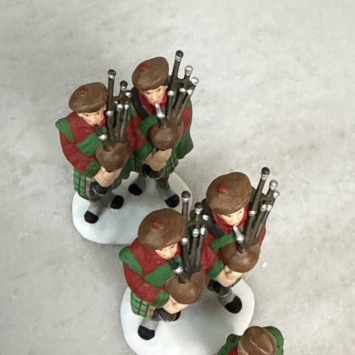 Dept 56 - Ten Pipers Piping 12 Days of Dickens Village Heritage Christmas 58386 - Picture 3 of 4