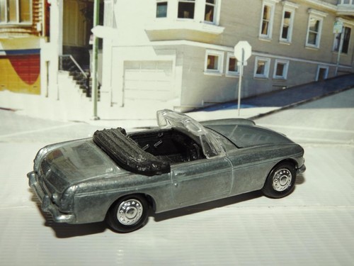 BRITISH MOTORING 1962-1963 MG MGB ROADSTER DIE CAST SPORTS CAR! RAW!! - Picture 3 of 6