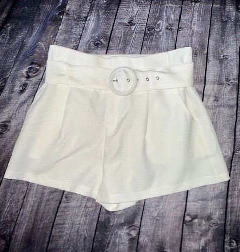 Forever 21 weiße Business-Shorts Paperbag mit Gürtel Gr. M Neu ohne Etikett - Bild 1 von 14