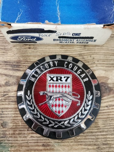 NOS OEM 1969-1970 Mercury Cougar XR7 Roof Pillar Emblem C9WY-65517A20-A GENUINE - Bild 2 von 15