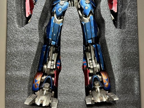 Transformers Dark Side Moon Optimus Prime Three A Autobot Action Figure 2016 - Picture 10 of 10