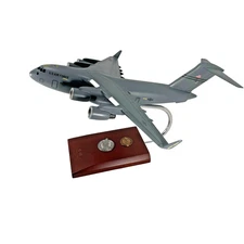 USAF Boeing C-17 Globemaster III 1/164 Desk Model Pratt & Whitney Toys & Models