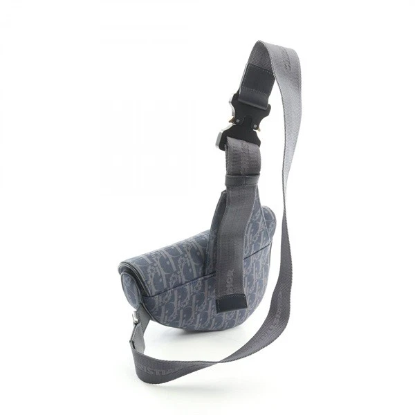 Sacoche de selle Dior Tears ceinture homme occasion élégant abîmé