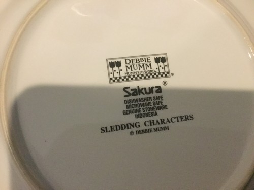 Sakura "SCHLITTENFIGUREN" Debbie Mumm 4er Set Salatteller und Designs - Bild 8 von 14