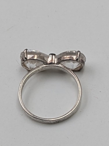 Signed Bee 925 Sterling Silver Clear CZ Bow Ring Size 8 - Picture 5 of 6
