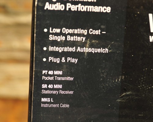 AKG by Harman WMS 40 Mini Pro SR40/PT40 Wireless System - Picture 2 of 12