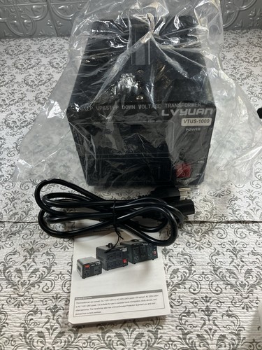 Lvyuan VTUS-1000 Step Up & Down Voltage Transformer - Picture 4 of 8