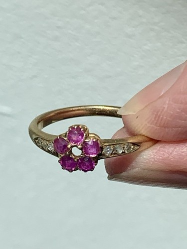 Victorian 18ct Gold Ruby Diamond Flower Cluster Ring missing centre stone 2.6g - Picture 8 of 11
