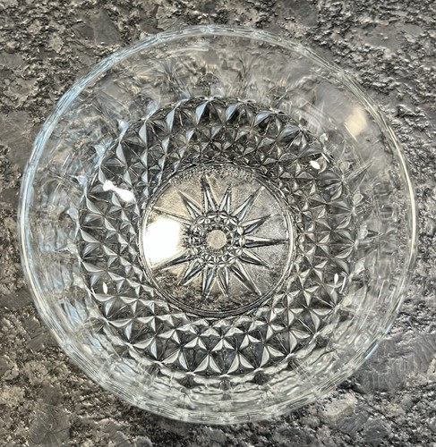 Gorgeous 7 Piece Diamant Salad Set Arcoroc France 6 Salad Bowls Tempered Glass - Picture 11 of 13