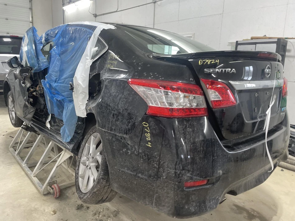 Módulo de control de encendido usado se adapta a: Nissan Sentra 2014 control de carrocería BCM por encima del ste Foto 2 de 4