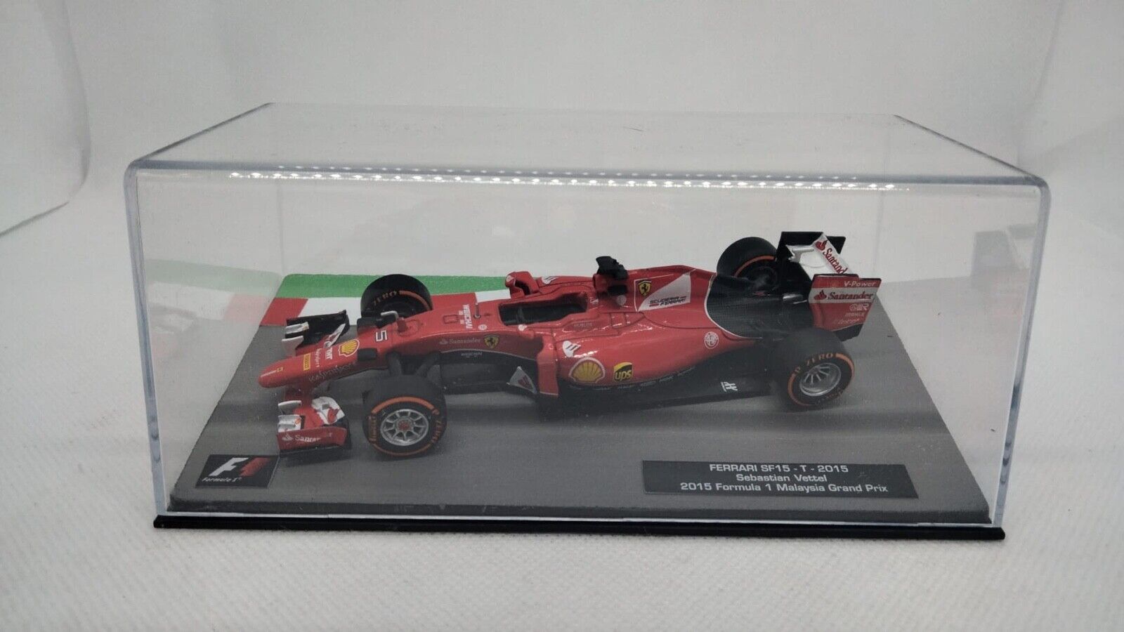 Foto 36 di 96