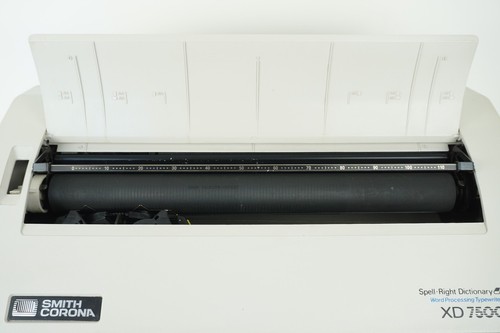 Smith Corona XD 7500 Spell Right Dictionary Word Processing Typewriter w/ Cover - Picture 9 of 17