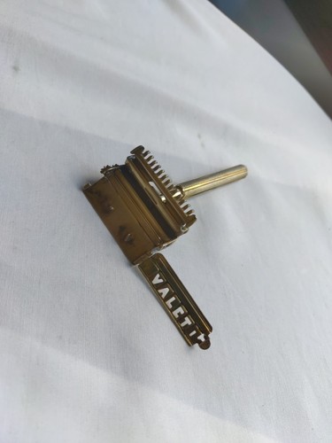Nice Valet AutoStrop Gold Tone Single Edged Safety Razor - Picture 4 of 10