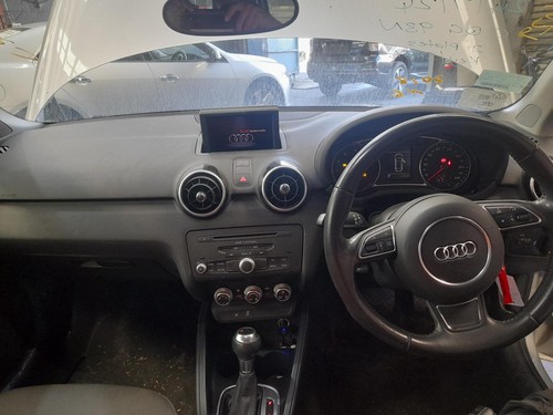 AUDI A1 LEFT FRONT STRUT 8X, 1.4, PETROL, STANDARD TYPE, 12/10-04/15 - Picture 10 of 12