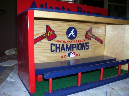 Hank Aaron bobblehead W.S. Display case for bobble heads ship dis-assembled - Picture 11 of 12