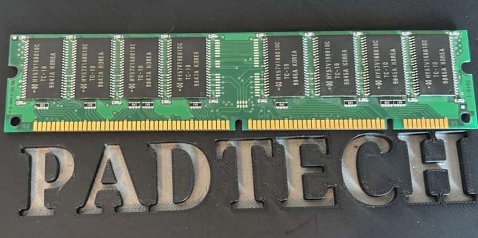Vintage Hyundai HYM7V64400CTFG-10 32MB PC66 SDRAM 168-Pin DIMM CL2 Non-ECC Unbuf - Image 2 of 2