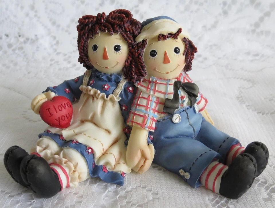 6 SIMON & SCHUSTER ENESCO; 1 DEPARTMENT 56 RAGGEDY ANN & ANDY FIGURINES -6 ENESCO AVAILABLE WITHOUT BOX- U PICK - $ DROPPED