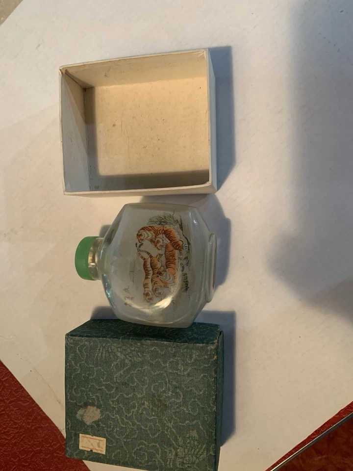 Year of Tiger Snuff Bottle Glass Stopper with Box Vintage Collectible - Image 3 of 4